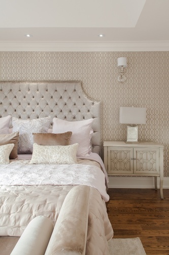 Neutral earth tones with a touch of lilacs