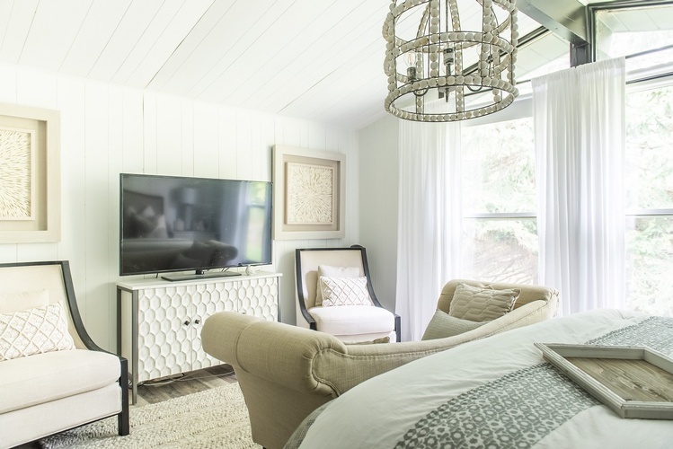 COTTAGE BEDROOM