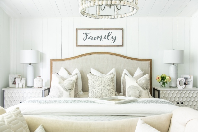 COTTAGE BEDROOM