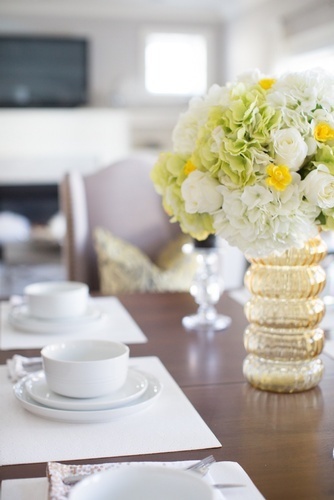 NEUTRAL WITH TOUCH OF OCHRE