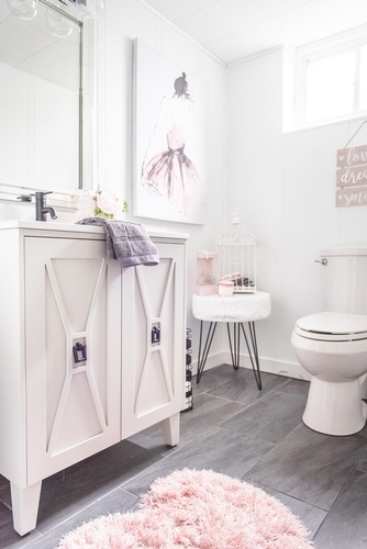 COTTAGE BASEMENT BATHROOM