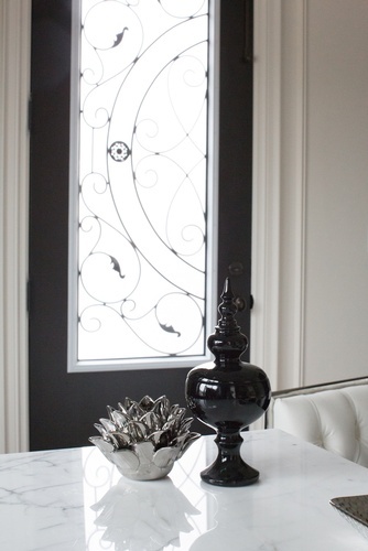 Monochromatic Office