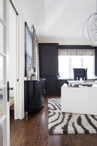Monochromatic Office