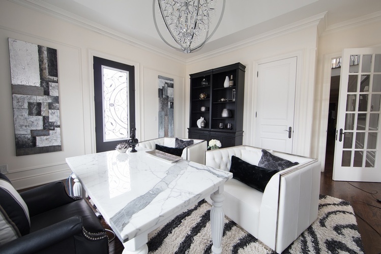 Monochromatic Office