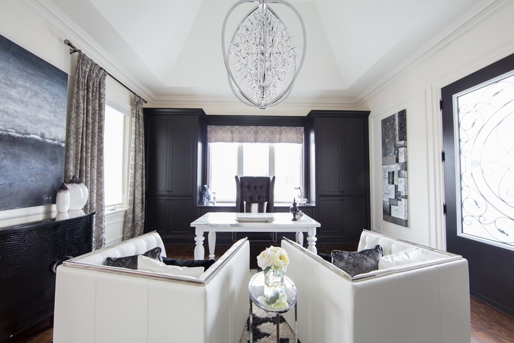 Monochromatic Office