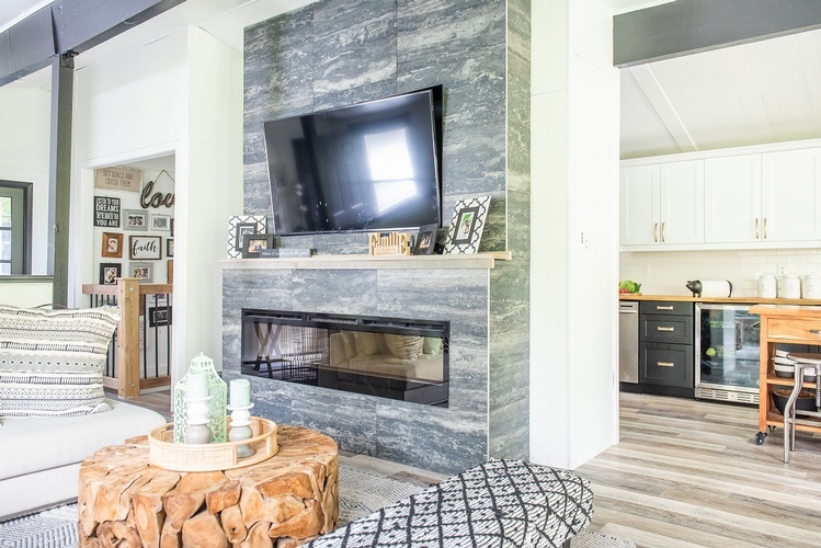COTTAGE KITCHEN + LIVING ROOM