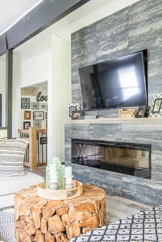 COTTAGE KITCHEN + LIVING ROOM