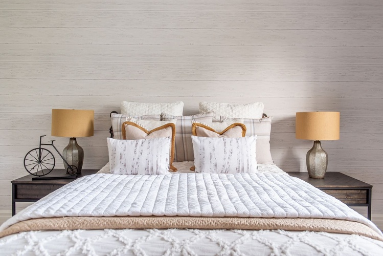 farm bedroom