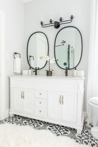 bathroom farmhouse
