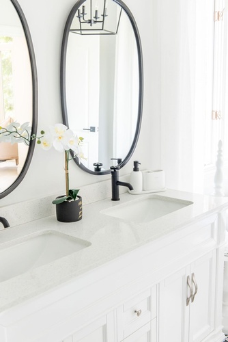 bathroom farmhouse