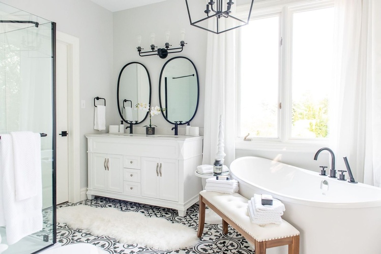 bathroom farmhouse