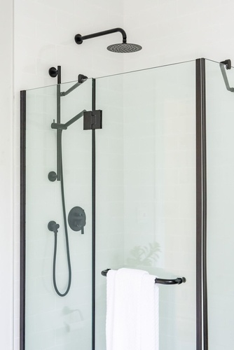 bathroom farmhouse