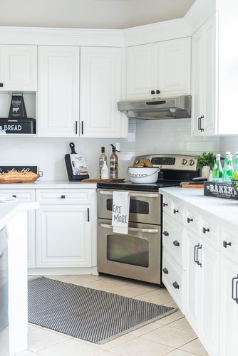 farmhouse kitchen