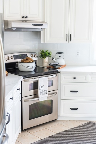 farmhouse kitchen