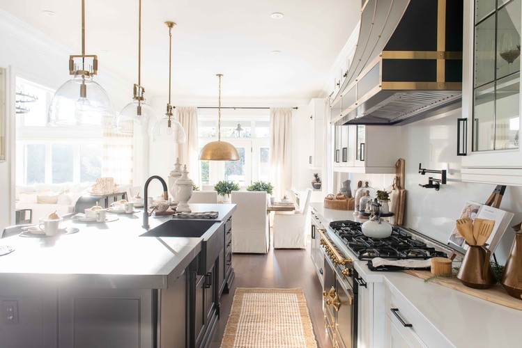 2022 Kitchen Camber Court