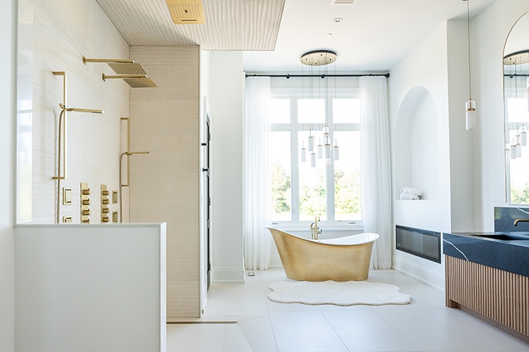 Luxurious Bathroom