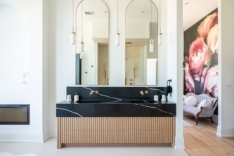 Luxurious Bathroom