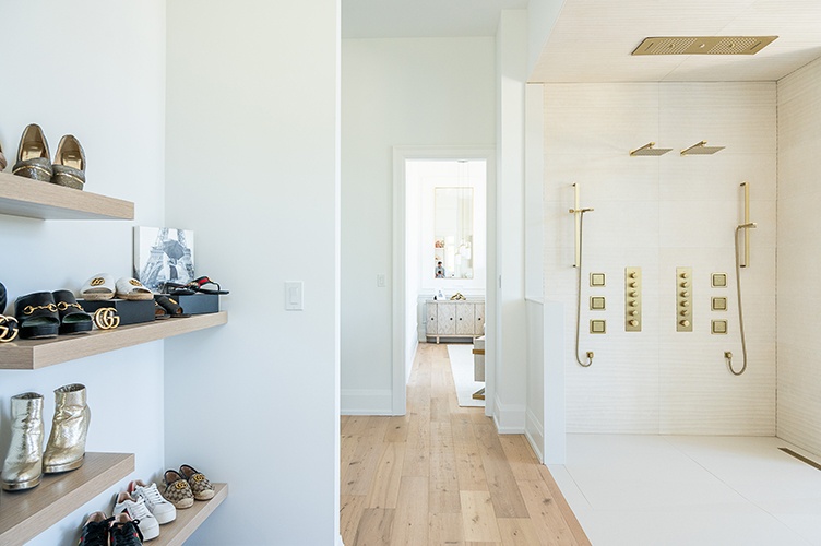 Luxurious Bathroom