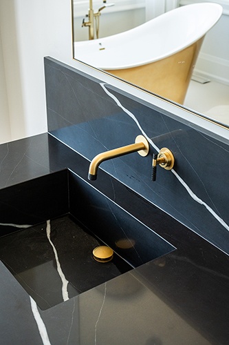 Luxurious Bathroom