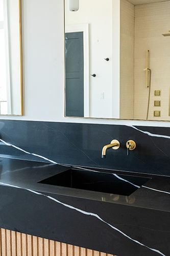 Luxurious Bathroom