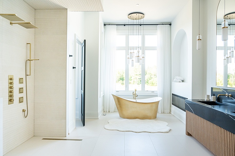 Luxurious Bathroom