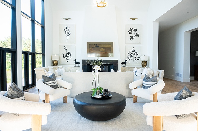 Luxurious Family Room