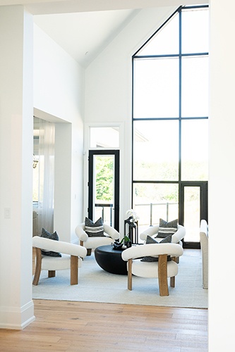 Luxurious Family Room