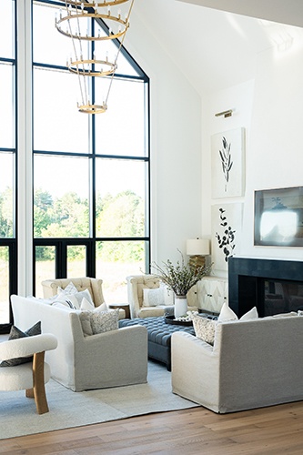 Luxurious Family Room