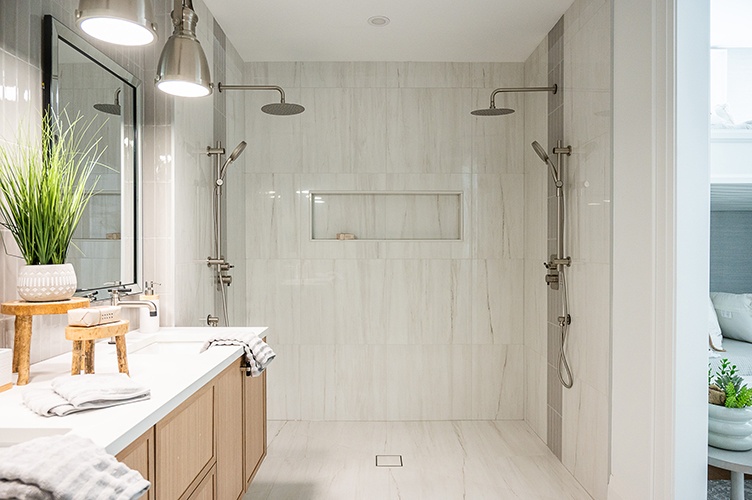 Bold Bathroom
