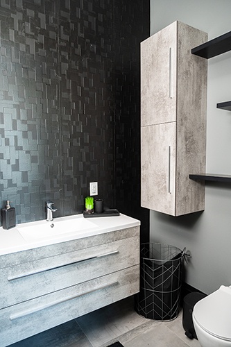 Modern Bathroom