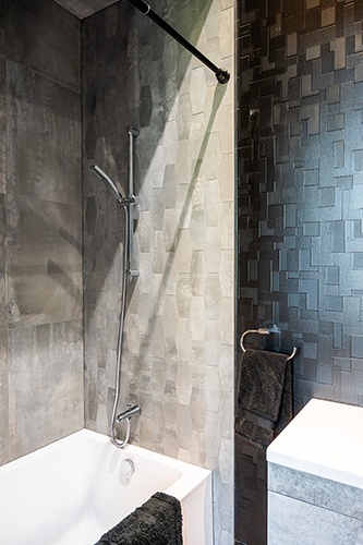 Modern Bathroom