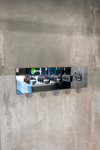Modern Bathroom