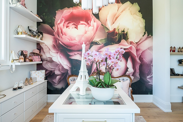 Royal White Room