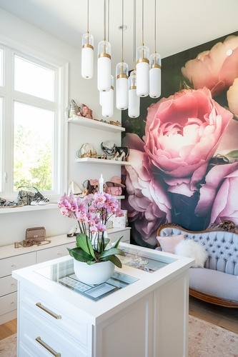 Royal White Room