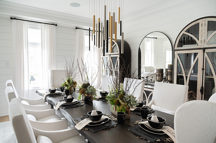 Front Hallway Dinning