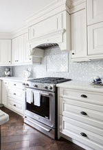 Modern & Glamorous Kitchen