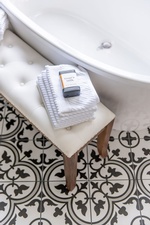 bathroom farmhouse