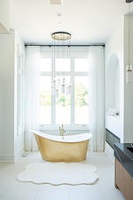 Luxurious Bathroom