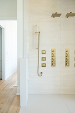 Luxurious Bathroom