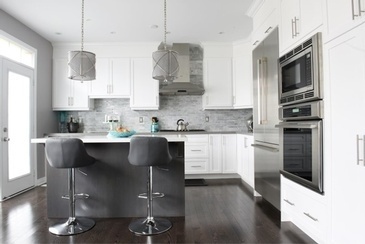 Bright Turquoise Kitchen Renovations Newmarket by Royal Interior Design Ltd.