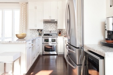 Retro Inspired Kitchen Renovations Stouffville by Royal Interior Design Ltd.