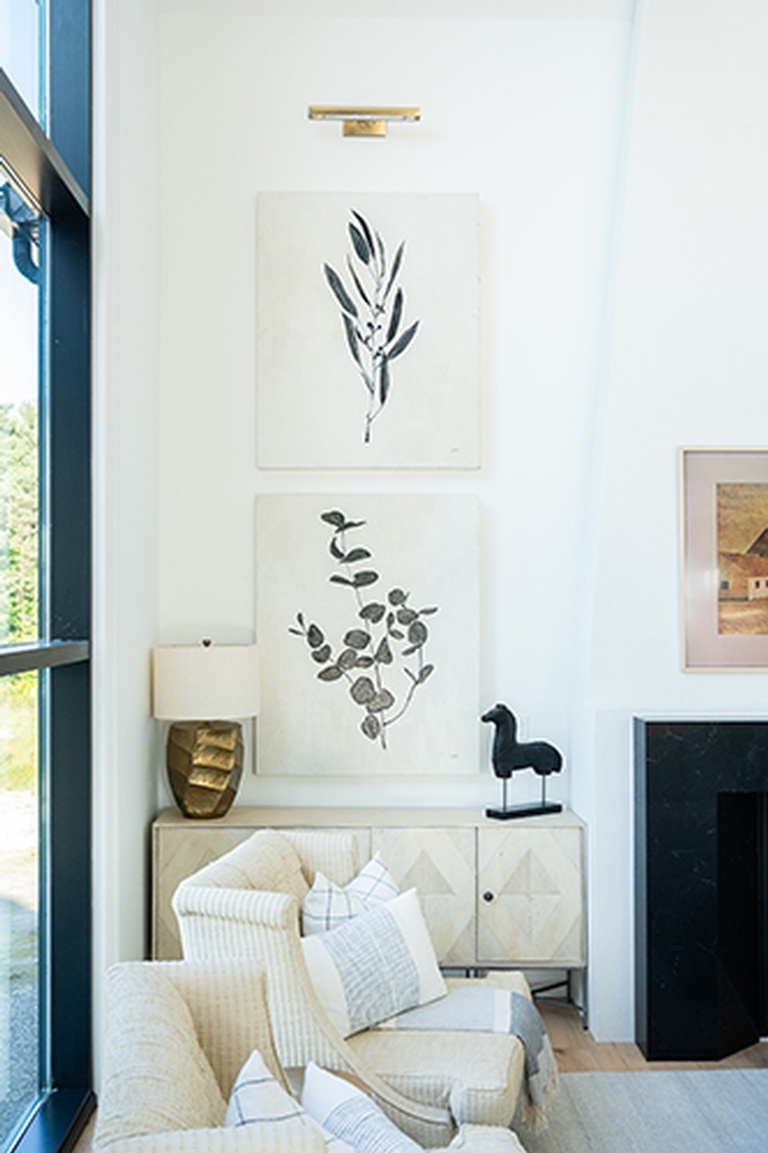 Family Room (9)
