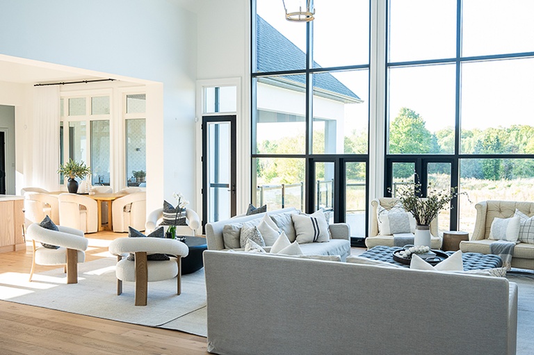 Family Room (9)